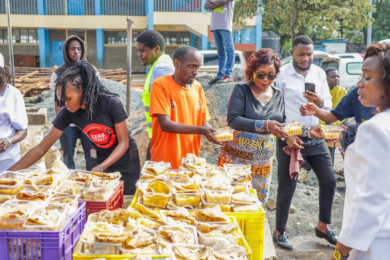 Feeding Street families in partneship with Zero Street Foundation